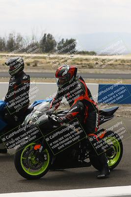 media/Apr-18-2025-TrackDaz (Fri) [[45f5874c44]]/Around the Pits/Grid/